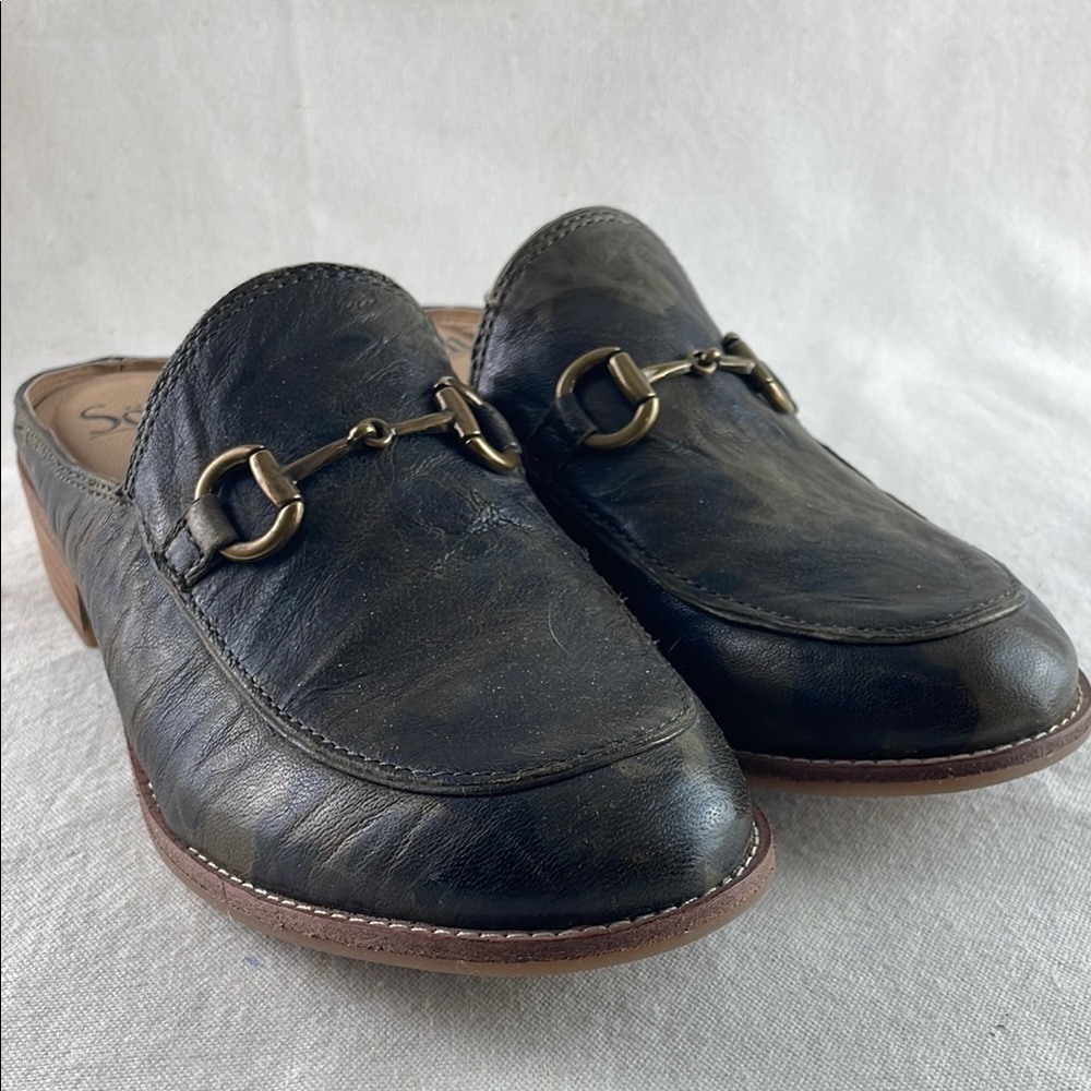 Sofft Camo Leather Slip-On Loafers Size 8.5
